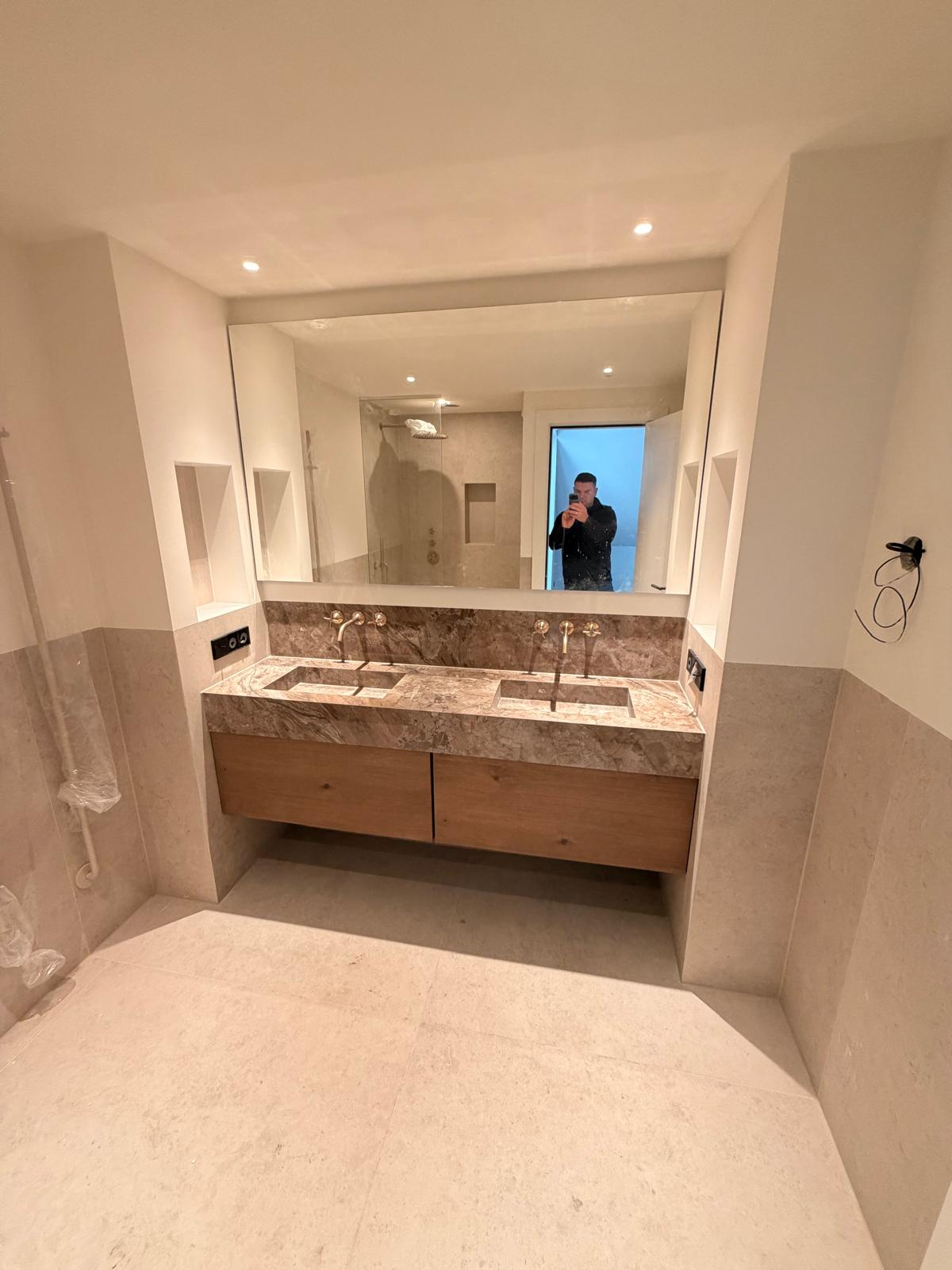 Moderne badkamer na complete renovatie