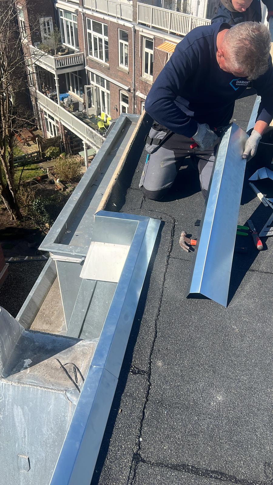 Afgewerkt dakproject met nieuwe dakbedekking