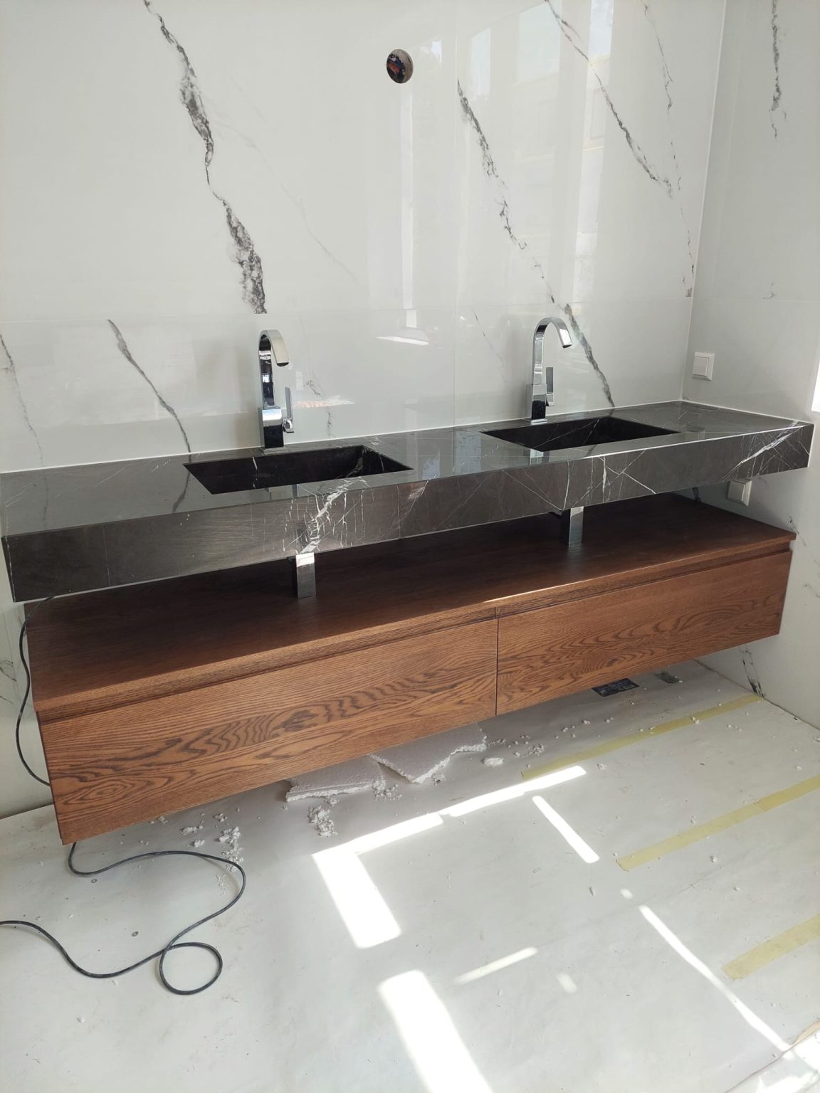 Sanitair installatie in een badkamer door Diamant Renovatie